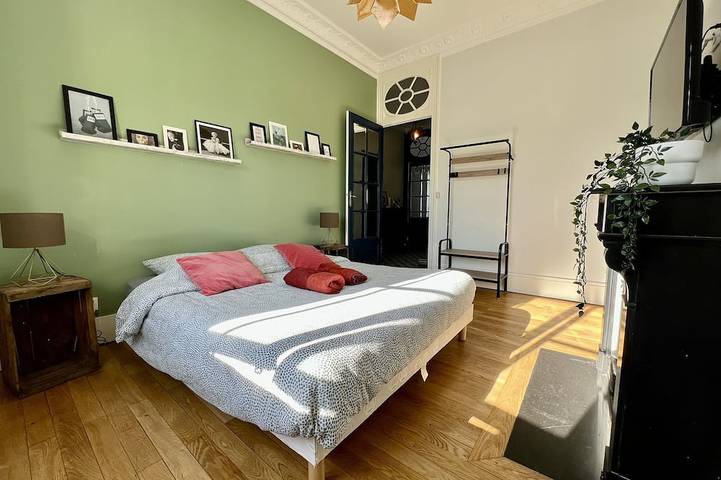 Appartement entier, Le Téléphérique / 6pers / 300mGare / Climatisation in Grenoble, Isère