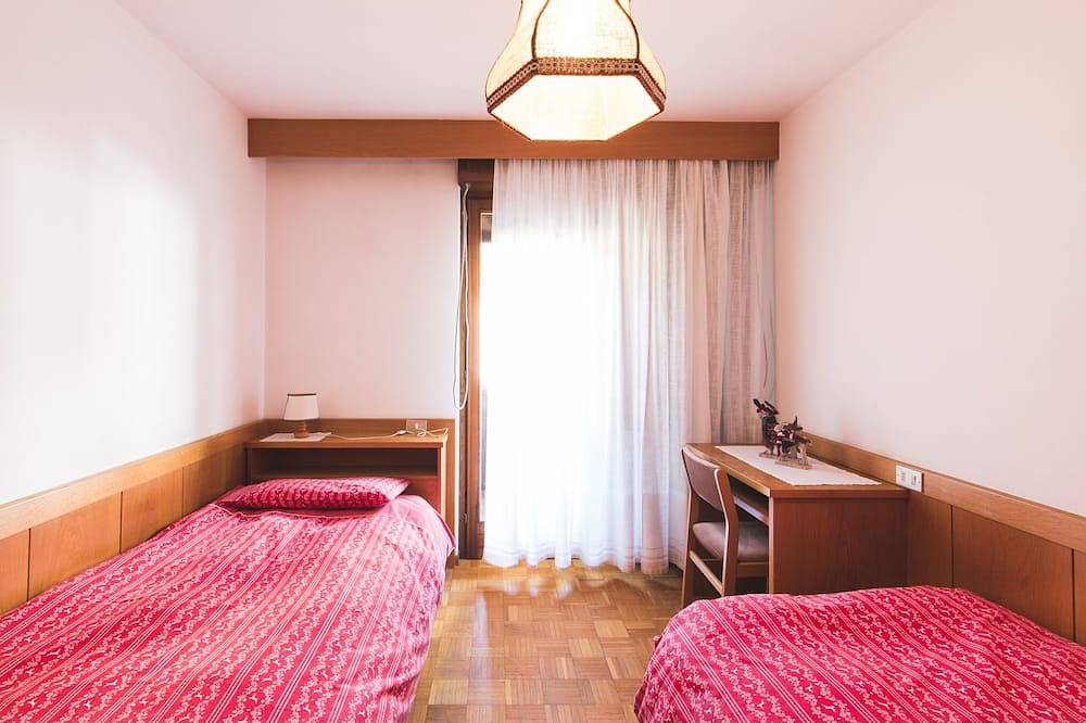 Appartement entier, Maison bancher Antonio appartement avec une grande terrasse et vue sur la Pale di S. Martino di Castrozza in Comuna di San Martino di Castrozza, Primiero San Martino di Castrozza