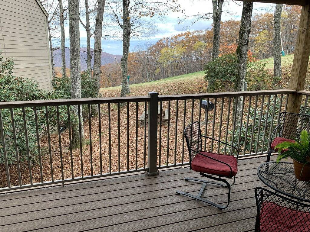 Ganze Wohnung, Eagles Court Ski In/Ski Out Condo with Walkable Location & Mountain Views! in Wintergreen, Nelson County