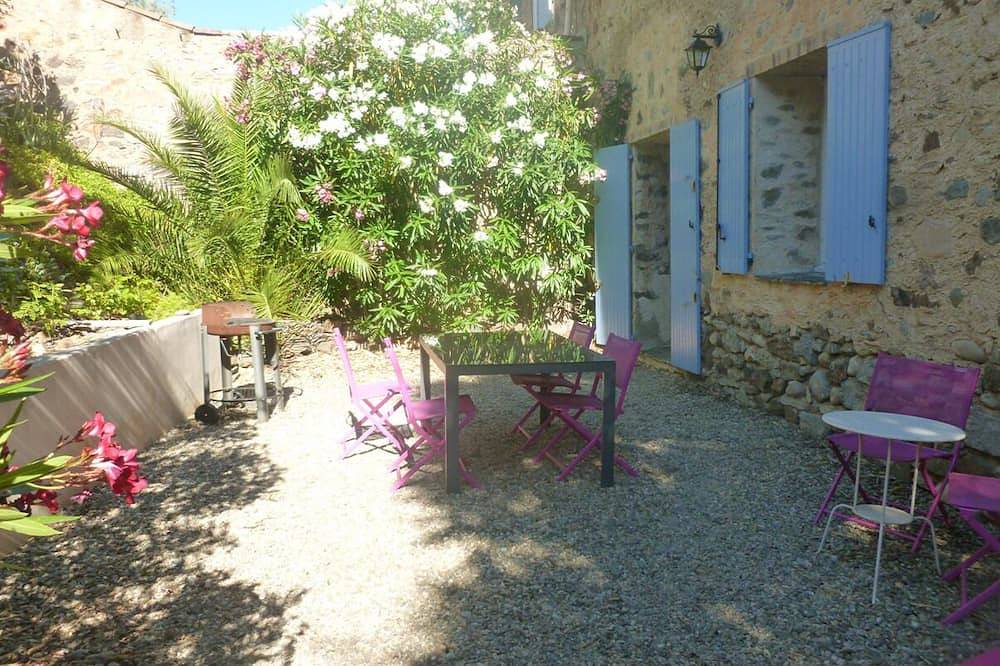 Appartement entier, Gite En Languedoc 4 Couchages A 5 Minutes A Pied Du Bord De L'Eau in Roquebrun, Région de Béziers