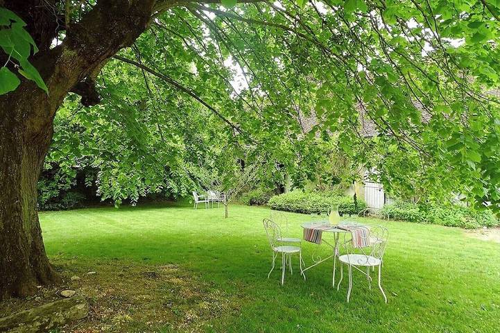 Location de vacances pour 9 personnes, avec Jardin à Séris
