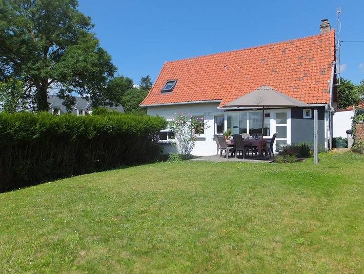 Gîte pour 6 personnes, avec terrasse et jardin