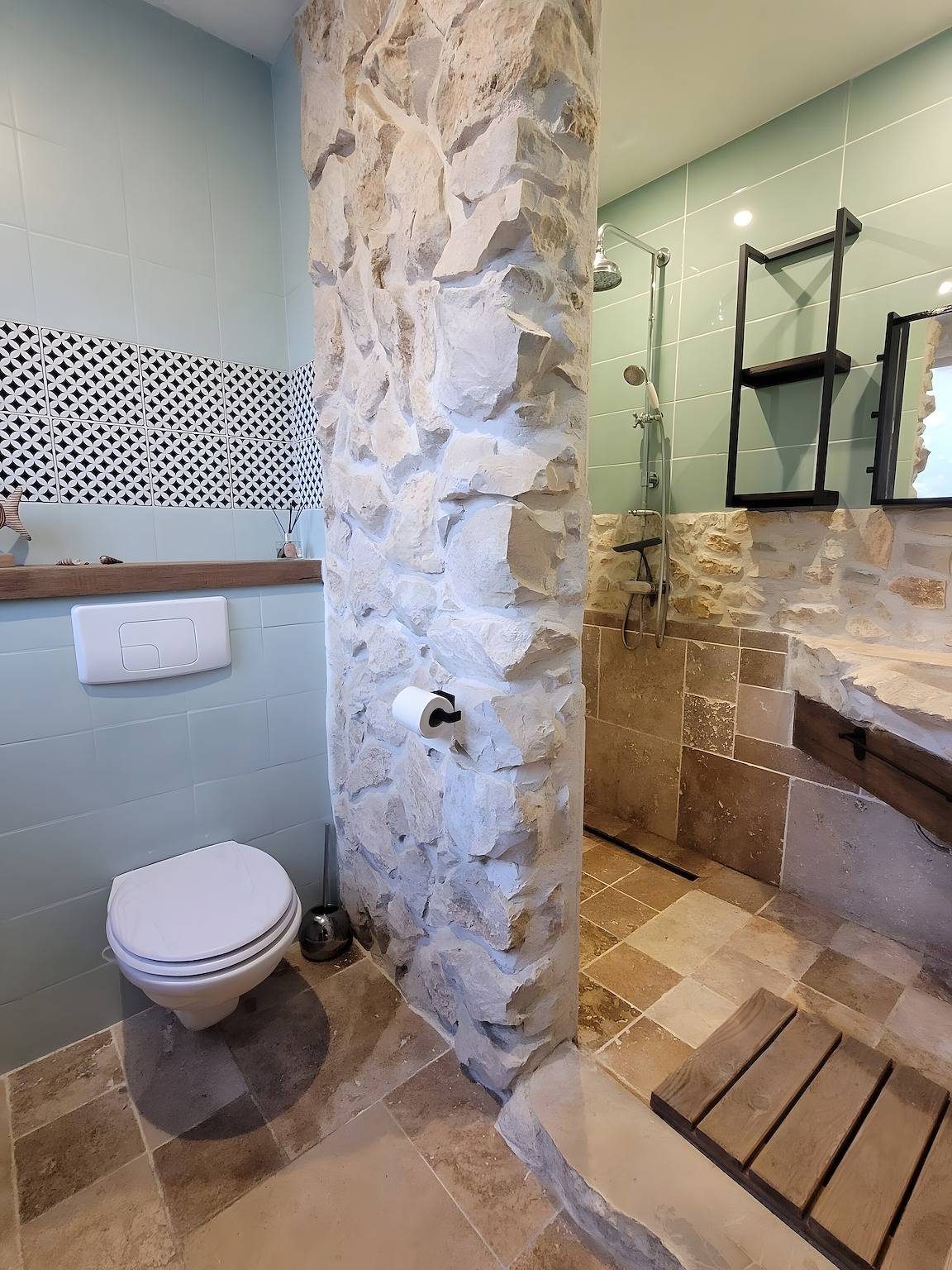 Gästezimmer „L’Estive“ mit Bergblick, Wlan und Klimaanlage in Brantes, Parc naturel régional du Mont-Ventoux