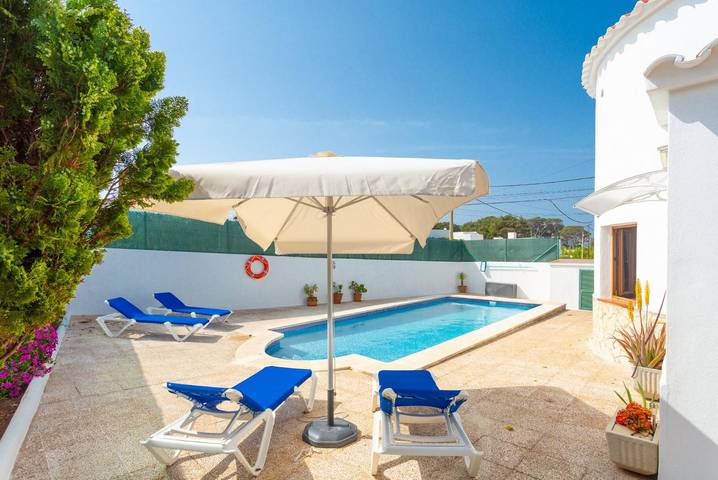 Chalet para 4 personas, con jardín y vistas al mar en Menorca - 2