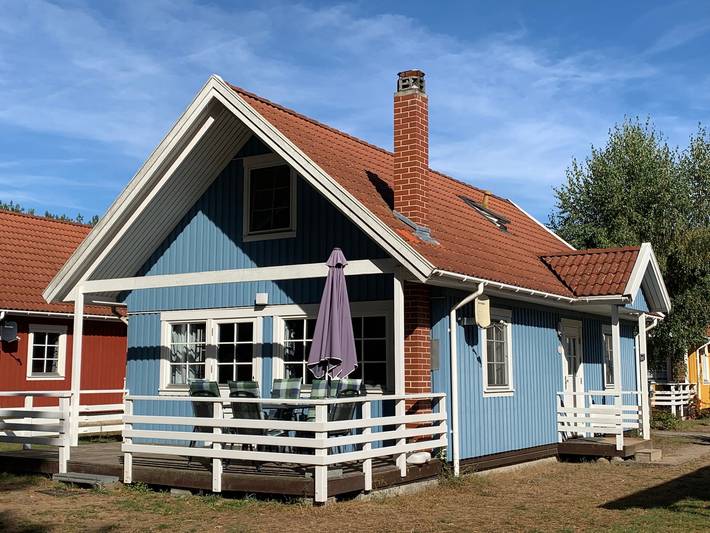 Ferienhaus für 8 Personen, mit Terrasse und Garten in Userin