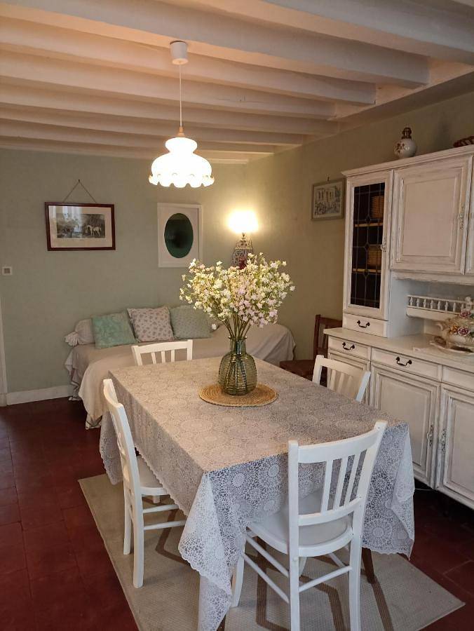 One-Bedroom House in Mondoubleau, Région de Vendôme