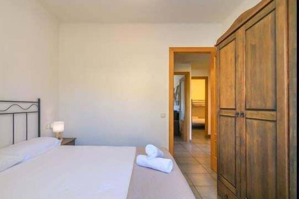 Entire apartment, Apartament Els Plataners in Gualba, Barcelona Inland
