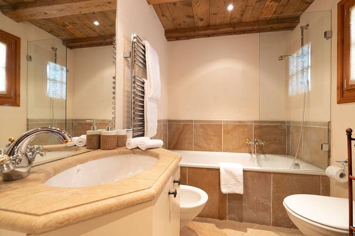 Chesa Cavril – Historisches Haus mit Charme & Seeblick in Bregaglia, Sankt Moritz