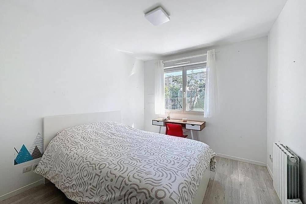 Apartamento entero, F3 with terrace - Quiet, light and close to Paris in Pontoise, Valle del Oise