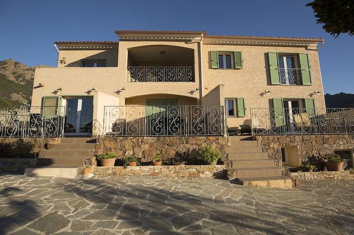 Appartamento intero, Appartamento T3, con piscina riscaldata, tra mare e montagna in Galeria, Parco naturale regionale della Corsica