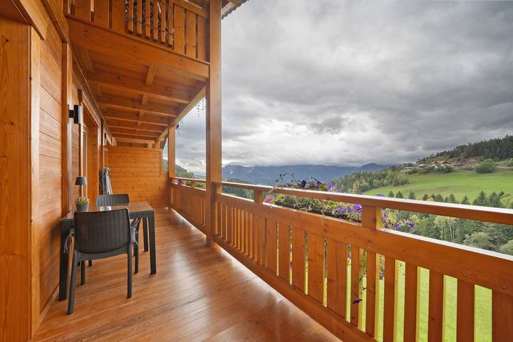 Entire apartment, Thalerhof Apartment Christoph with Wi-Fi, Balcony & Garden in Vöran, Sarntal Alps