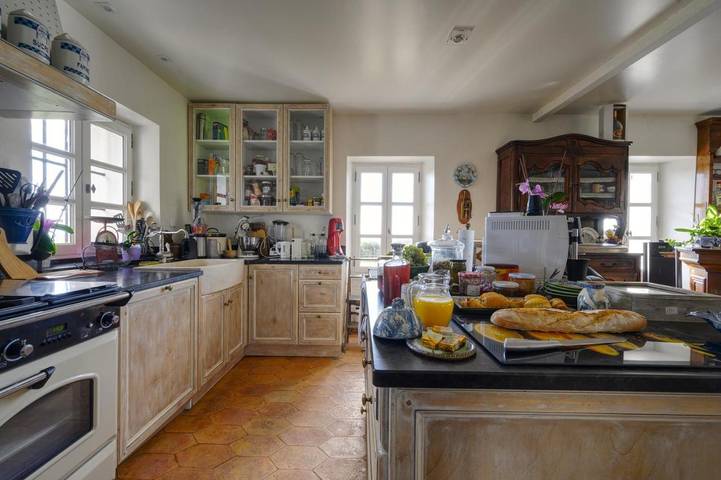 Gîte pour 3 personnes, avec piscine ainsi que vue et jardin, animaux acceptés à Rousson - 4