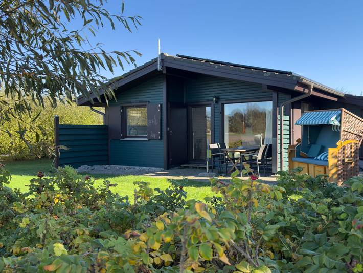 Ferienhaus für 4 Personen, mit Terrasse und Garten in der Husumer Bucht - 2