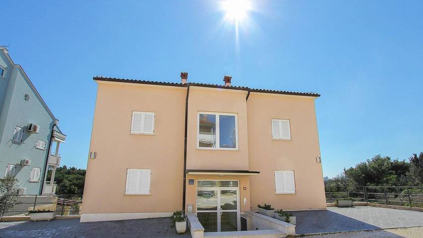 Ferienwohnung für 4 Personen, mit Balkon in Premantura