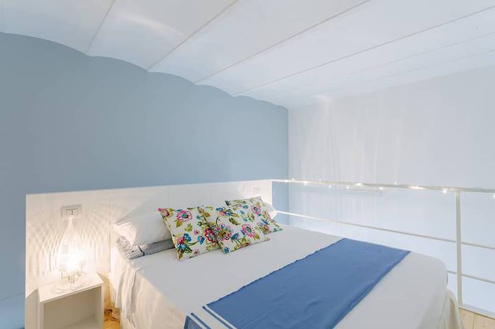 Entire apartment, Sea-View Loft in Ortigia. Comfort, Style and Unforgettable Sunsets. in Ortigia, Syracuse