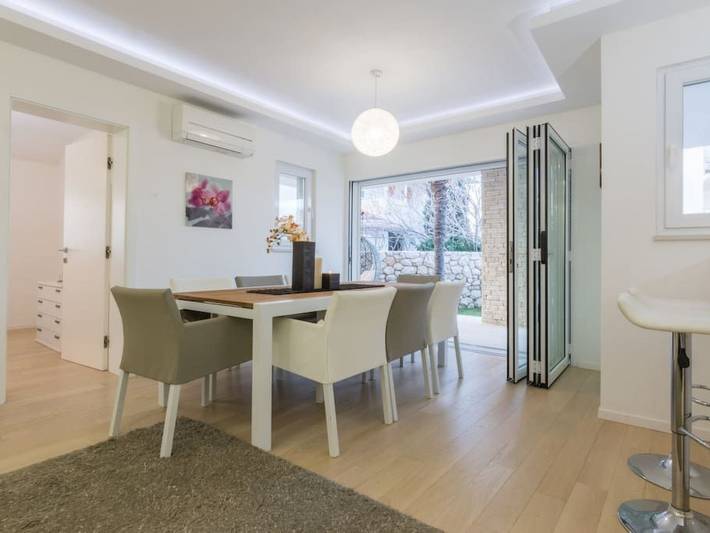 Location de vacances pour 9 personnes, avec piscine et jardin à Gajac - 4