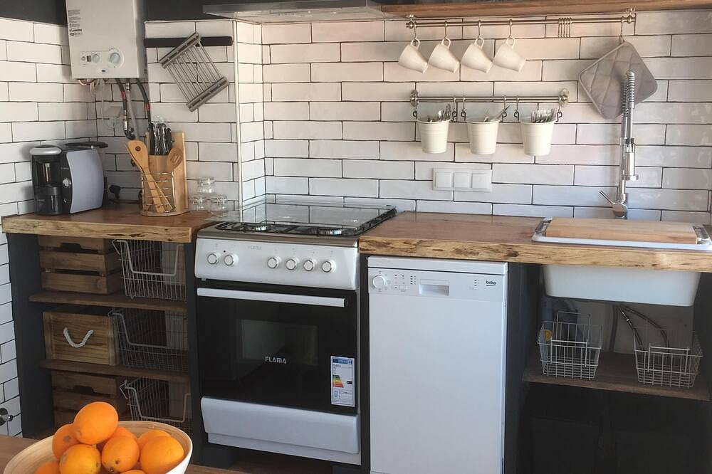 Ganze Wohnung, Casa Lilia - 2-Zimmer-Wohnung in einer ruhigen Straße im malerischen ländlichen Monchique in Monchique, Monchique gebirge