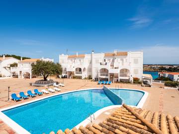Apartamento in Es Mercadal, Costa de Menorca für 4 