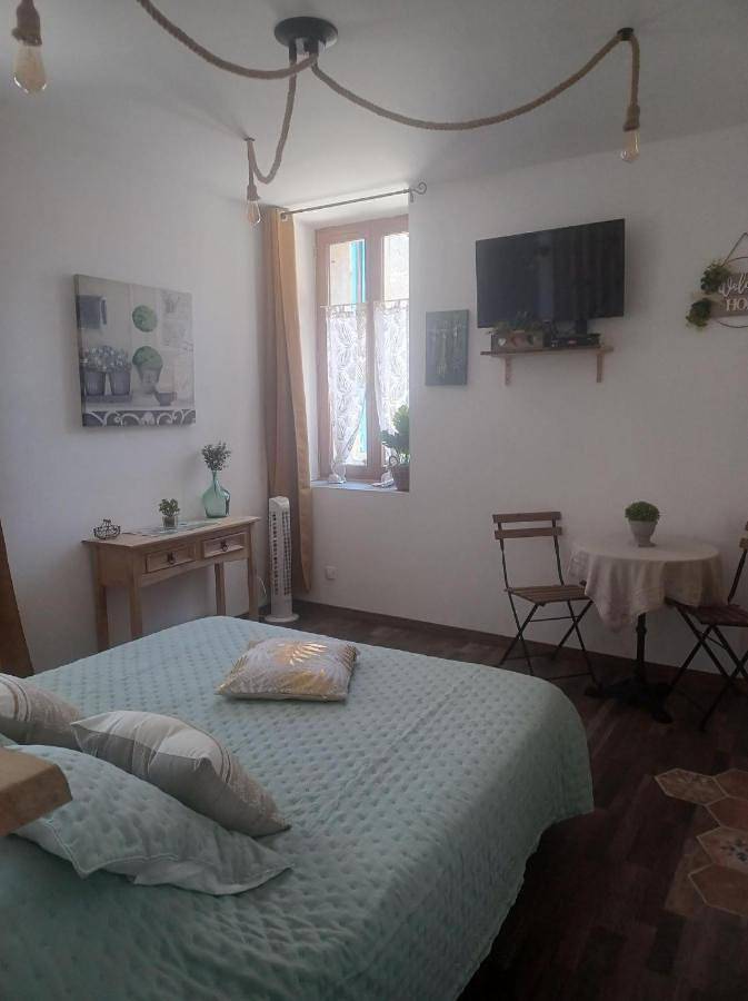 Chambre d'hôte Au Jardin Le clos des vins d'Anges in Saint-Pierre-des-Champs, Parc naturel régional Corbières-Fenouillèdes