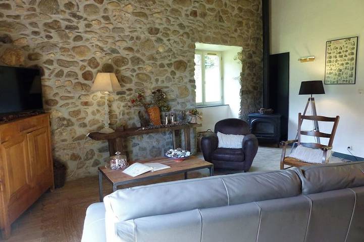 Gîte pour 6 personnes à Vicdessos (homonymie)