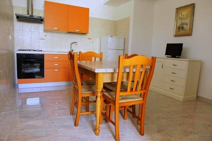 Gîte pour 5 personnes, avec jardin et vue à Corsano - 4