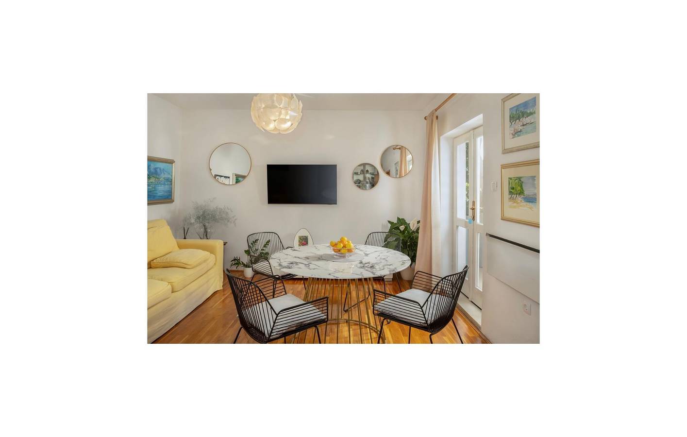 Ganze Ferienwohnung, Ferienwohnung für 6 Personen mit Terrasse in Makarska, Makarska Riviera