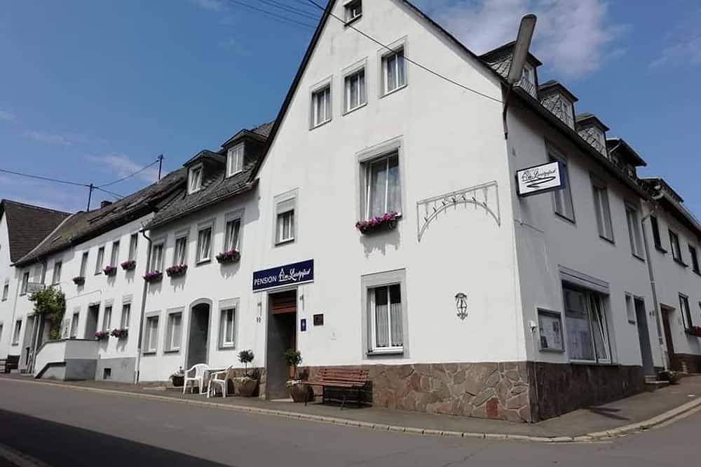 Doppelzimmer Dusche/Wc (2 Personen) - Pension am Lieserpfad in Manderscheid, Bernkastel-Kues & Umgebung
