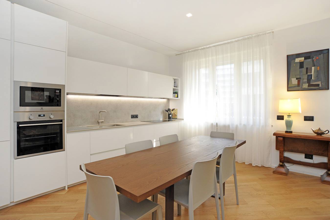 Ganze Wohnung, Spacious and cozy flat with two bathroom in Mailand, Mailand Provinz