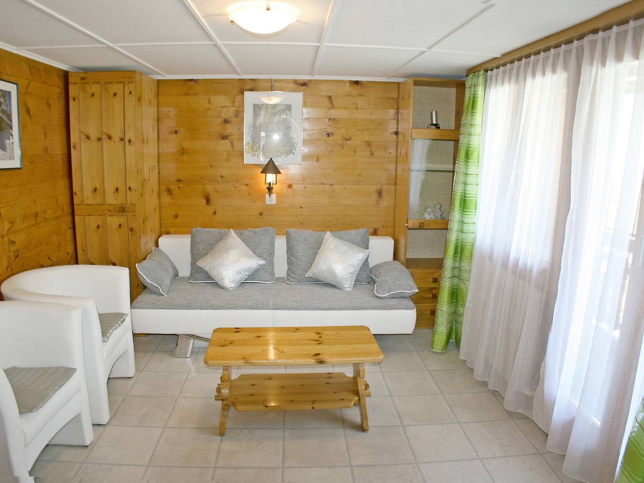 Ganze Wohnung, Bergfink Dachgeschoss in Grächen, Walliser Alpen