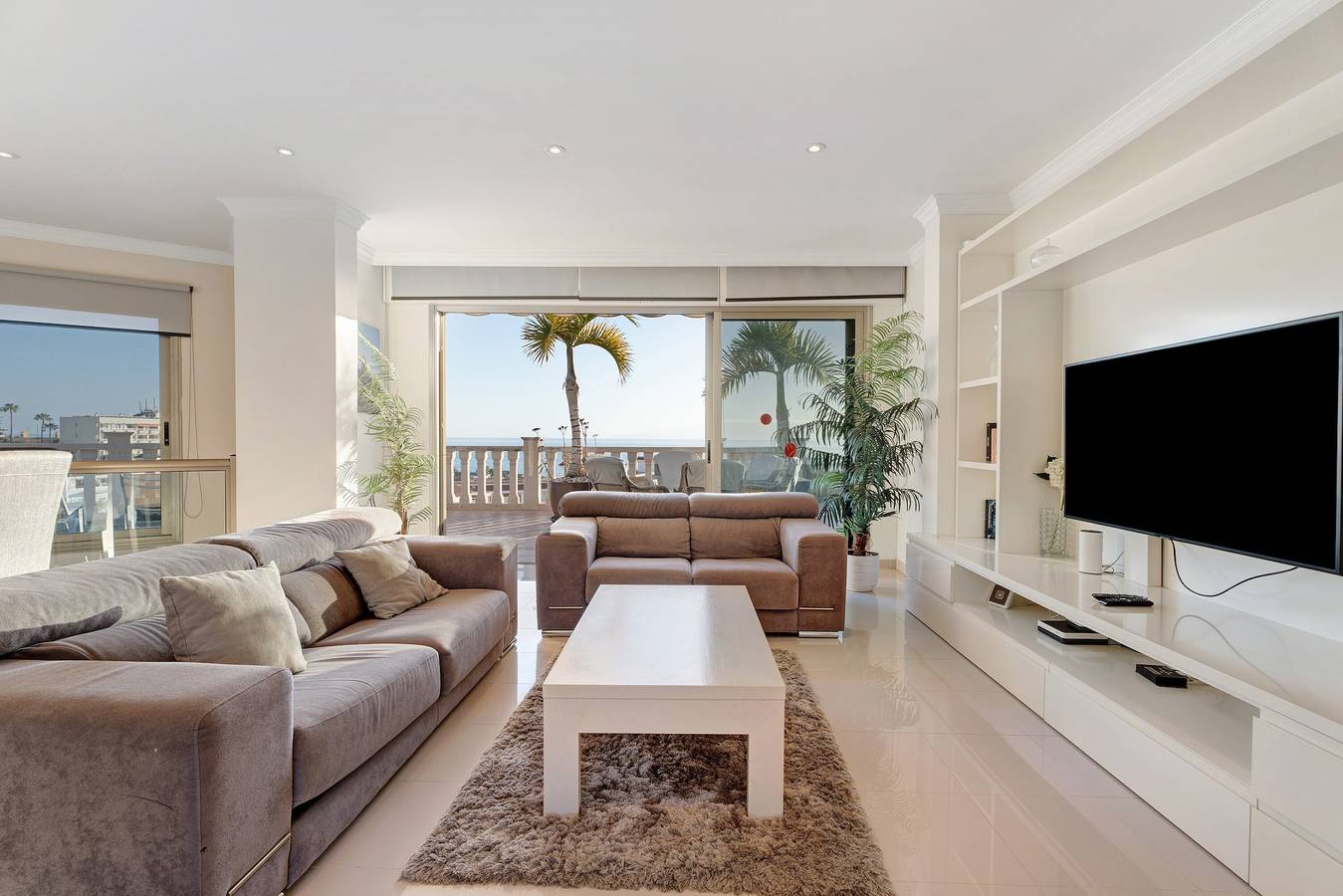 Villa 'Happy Holidays' con vistas al mar, piscina privada, jardín, aire acondicionado y Wi-Fi in Puerto de Santiago, Santiago del Teide