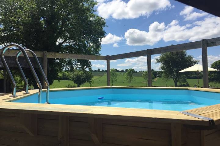 Gîte pour 4 personnes, avec Terrasse et Jardin à Saint-Georges-le-Gaultier