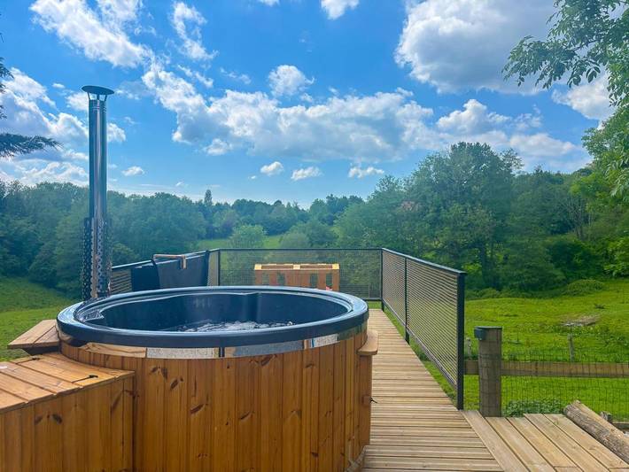 Location de vacances pour 15 personnes, avec jardin ainsi que jacuzzi et terrasse à Saint-André-d'Hébertot