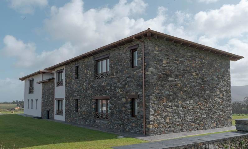 Hotel para 2 personas, con Terraza además de Jardín y Vistas en Valdés  - 3