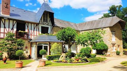 Hôtel pour 2 personnes, avec piscine et jardin, animaux acceptés à Juvigny-sous-Andaine
