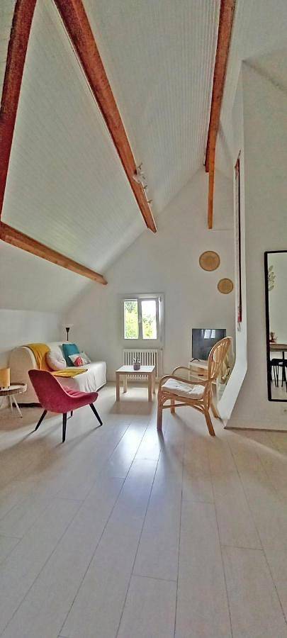 Chambre spacieuse avec jardin in Chennevières-sur-Marne, Val-de-Marne
