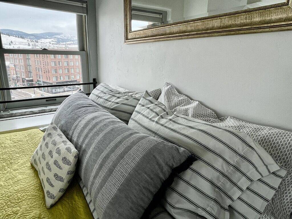 Ganze Wohnung, Wilma Digs: Downtown mit Blick auf die Berge in Missoula, Lolo Nationalwald