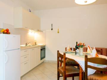 Ferienwohnung für 3 Personen in Palit, Rab, Bild 2