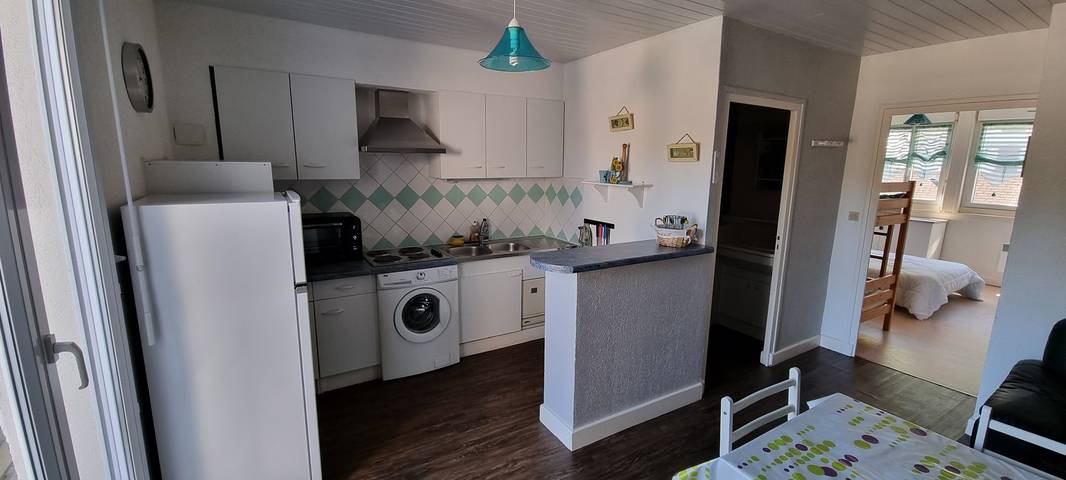 Gîte pour 6 personnes, avec terrasse à La Bourboule - 4