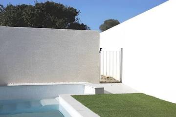 Gîte pour 4 personnes, avec jardin et piscine à Puissalicon