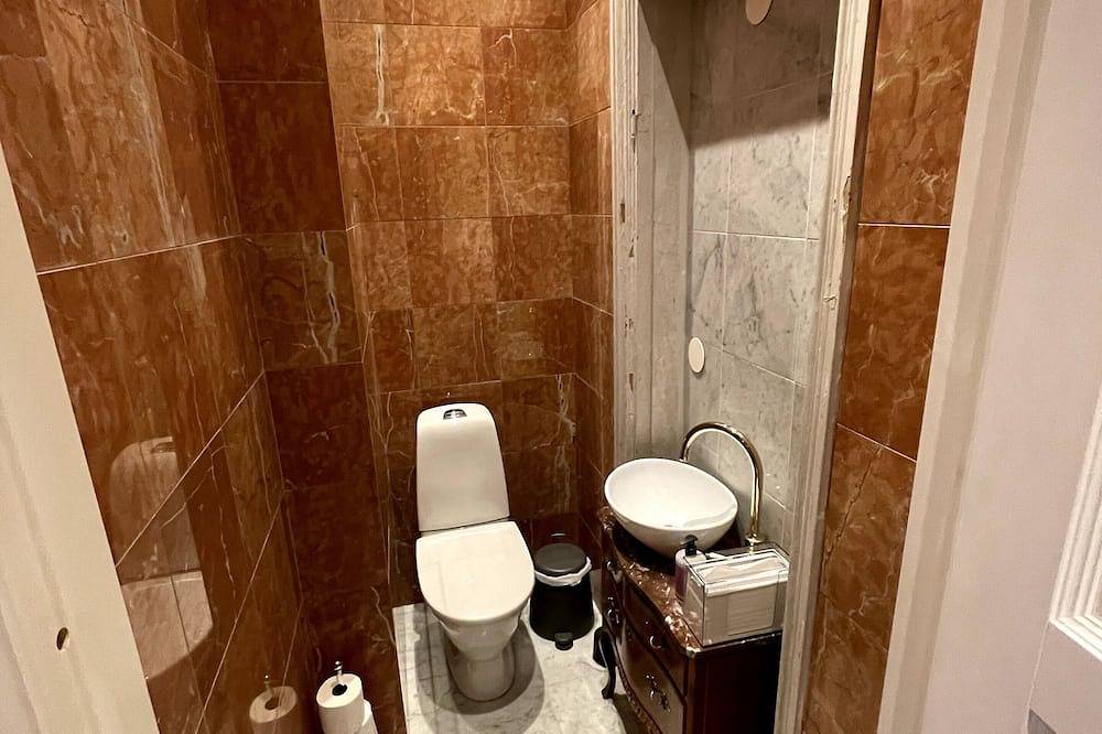 Hägerstads Slott - Lake Front Fairytale Castle in Atvidaberg, Schwedische Ostsee