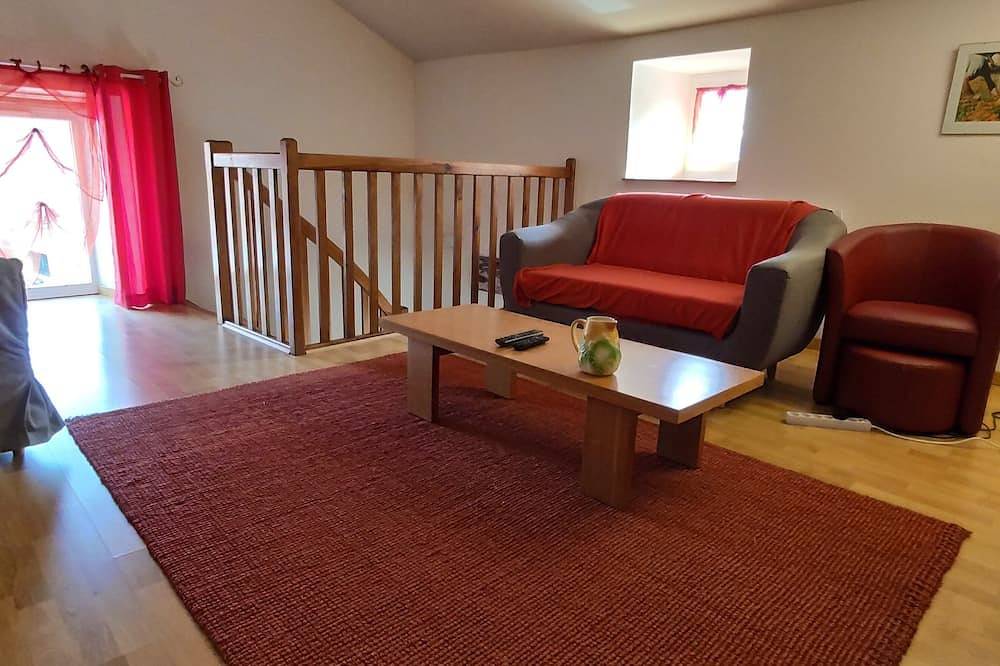 Self-catering cottage in a beautiful Haute-Loire village: Haut-Allier gorges. in Langeac, Alto Loira