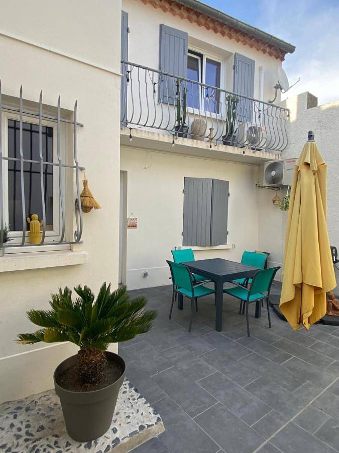 Villa pour 4 personnes, avec terrasse et vue