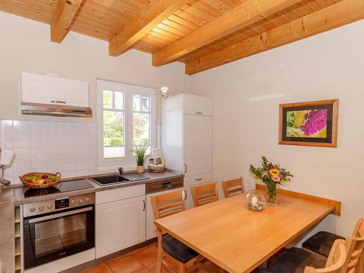 Ferienhaus für 6 Personen, mit Terrasse und Garten in Nienhagen - 3