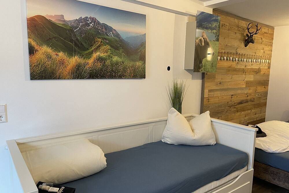 Ganze Wohnung, Beutelsbacherstr. 12 C in Stuttgart: Moderne und zentrale Wohnung. in Stuttgart, Stuttgart Region