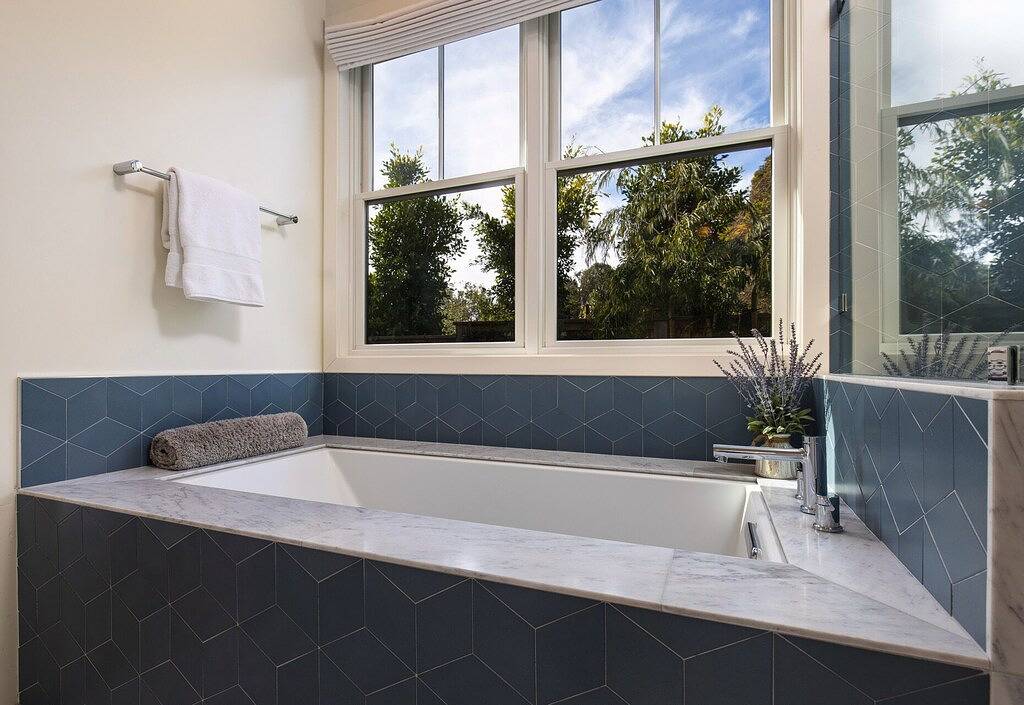 Lovely Lighthouse Way Near State St, Beach and Parks On The Mesa. in Santa Barbara, Santa Barbara County