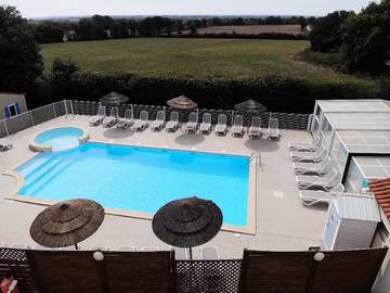 Camping für 6 Personen in Vairé, Loire-Tal, Bild 3