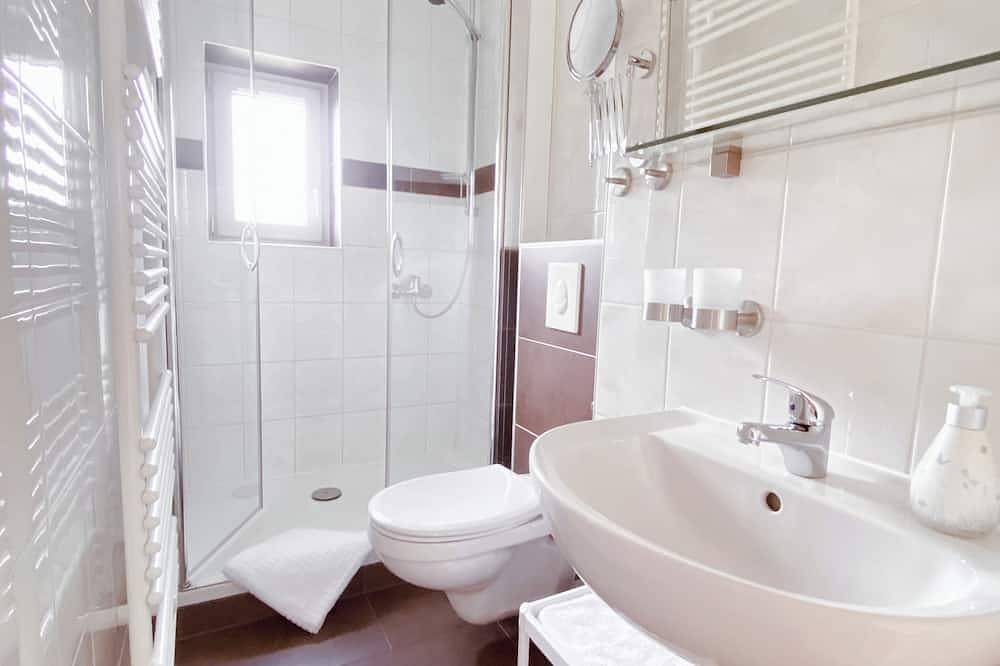 Ganze Wohnung, Ruhig, modern & Nähe Altstadt! in Meiningen, Werratal