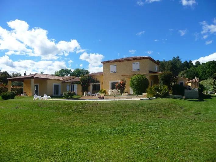 Casa de vacaciones para 7 personas, con jardín además de vistas y piscina - 1