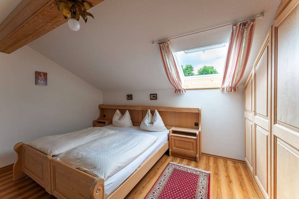 Ganze Wohnung, Ferienwohnung Kampenwand, 50qm, 1 Schlafzimmer, Balkon in Eggstätt, Chiemsee