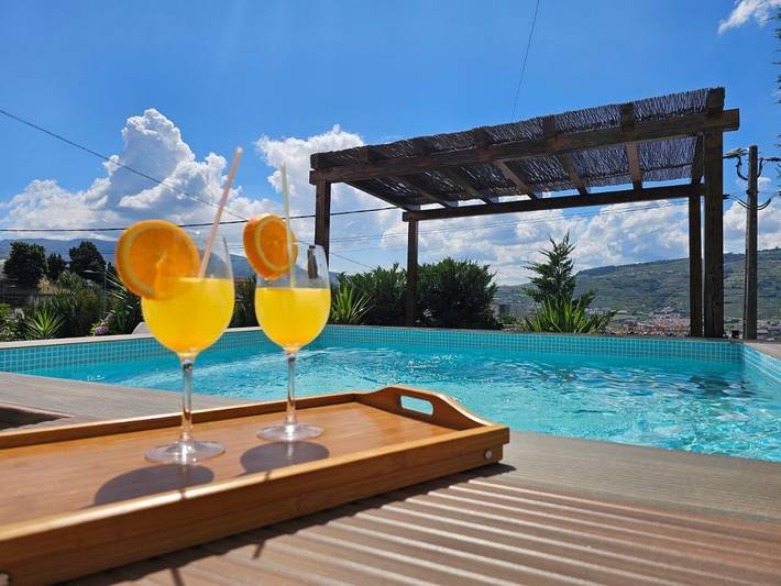 Location de vacances pour 6 personnes, avec jardin ainsi que vue et piscine à Peso da Régua - 3